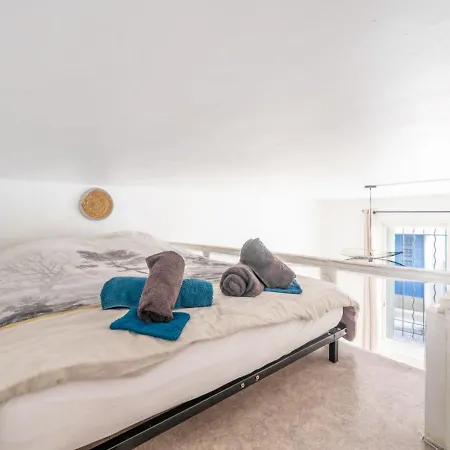 Cosy Centre Historique 2 Pers Cocon 2 *